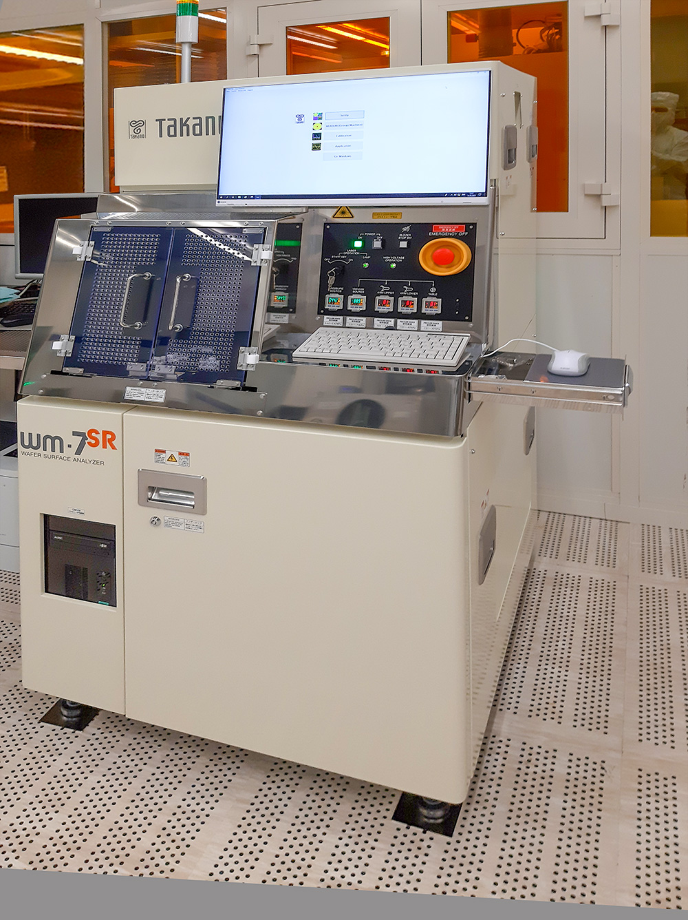 The newly installed Takano particle measuring system in the IMS CHIPS cleanroom.