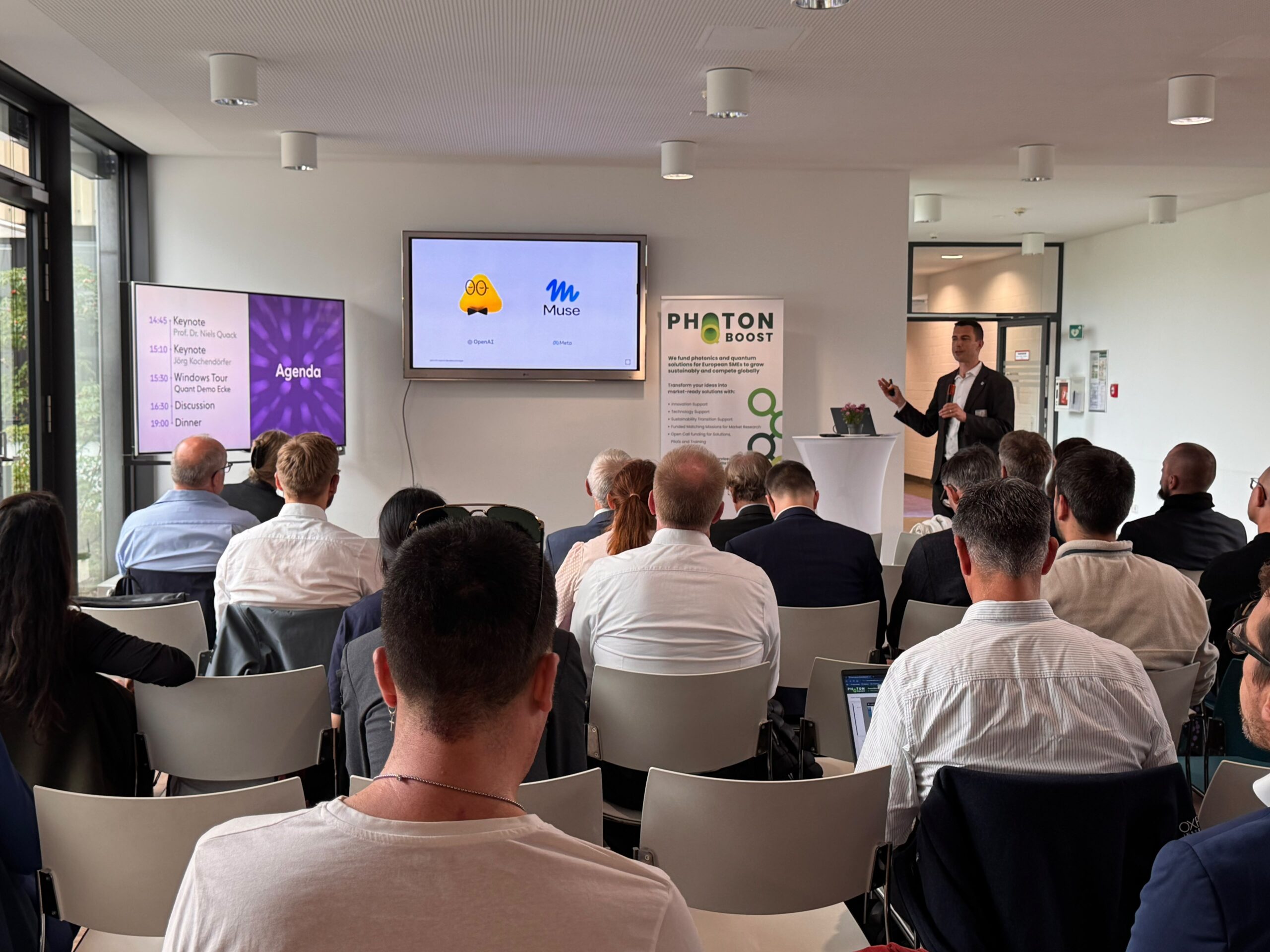 From connections. To quantum innovation. – PhotonQBoost Matchmaking at IMS CHIPS